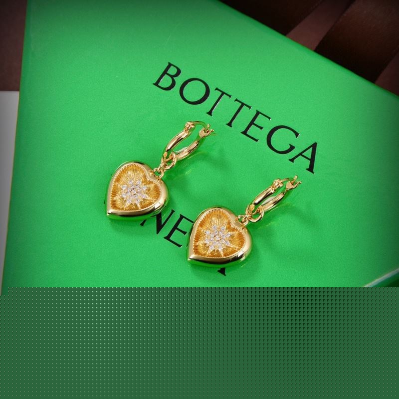 Bo*te*ga venenta earrings